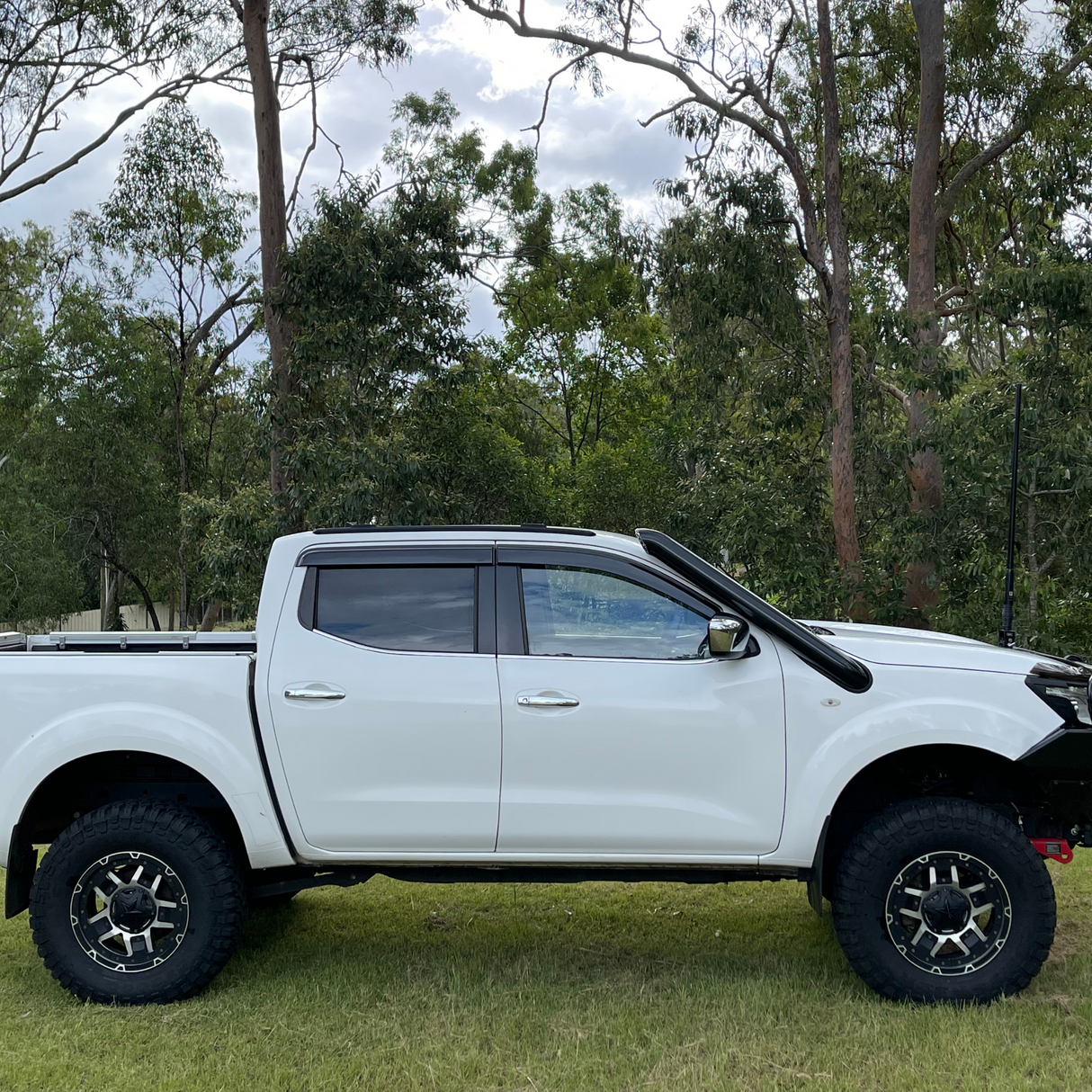 NISSAN NP300 NAVARA SHORT ENTRY